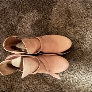 Free People Shoes, size 9